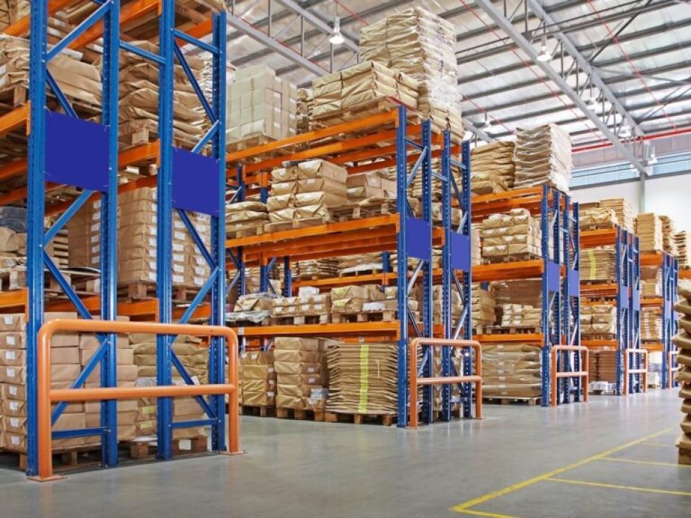 what-is-a-public-warehouse-logos-logistics-blog-1024×576 what-is-a-public-warehouse-logos-logistics-blog-1024x576